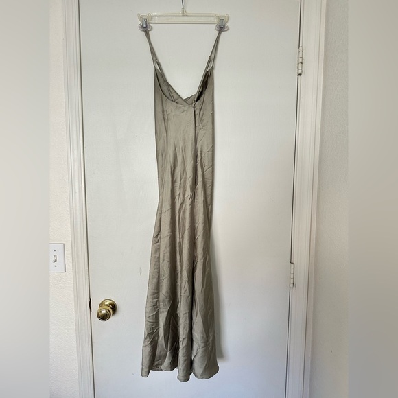 Show Me Your MuMu Verona Cowl Neck Midi in Moss Green Luxe Satin Small - Picture 6 of 9